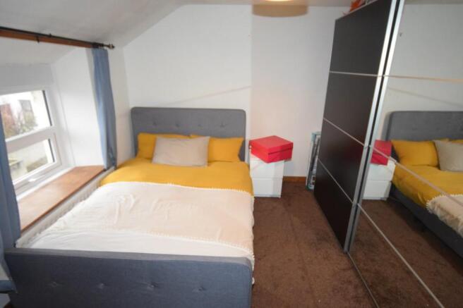 BEDROOM 2  