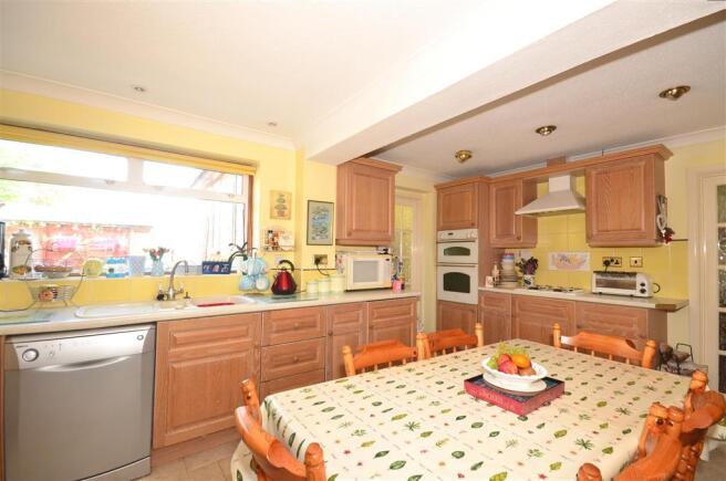 Kitchen/Breakfast Room