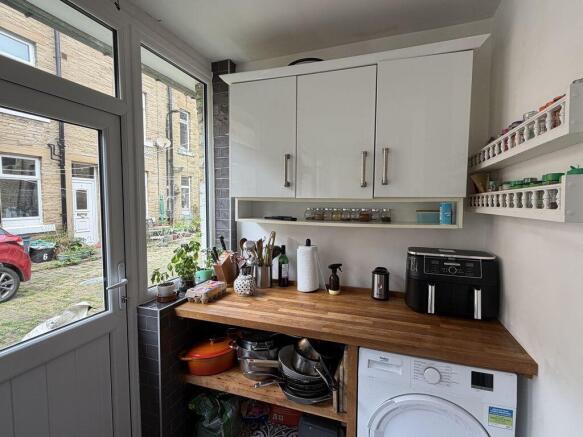 4 bed Terraced for sale Image 10