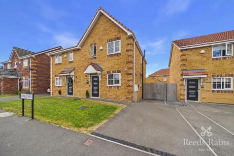 Fairfields Way, Aston, Sheffield, South Yorkshire, S26