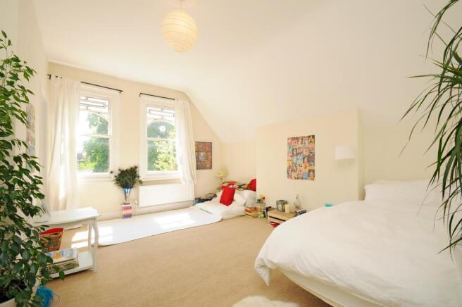 Bedroom/ Living area