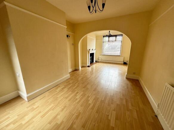 3 bed Terraced to rent Image 4
