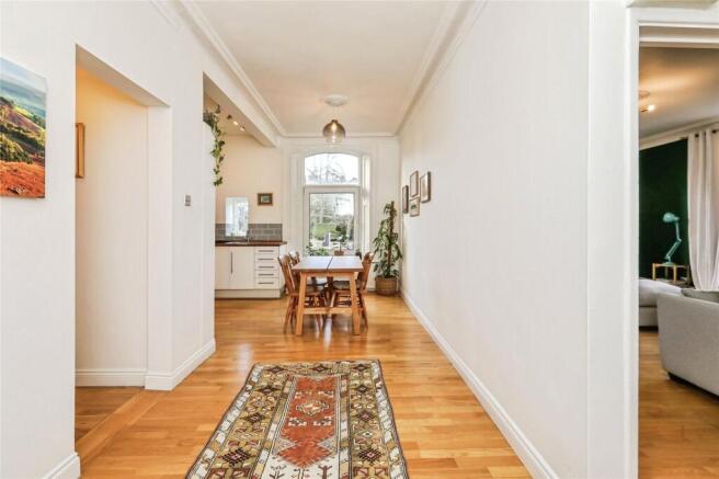 2 bed Flat for sale Image 12