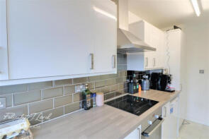 7, The Squirrels, London SE13 5DR