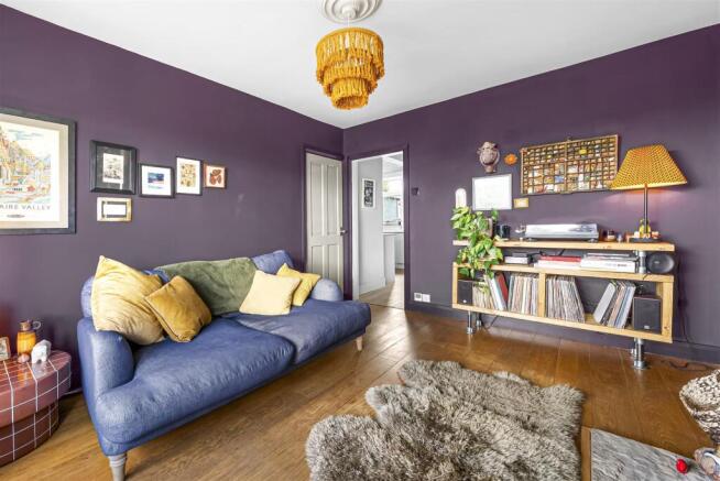 3 bed Semi-Detached for sale Image 11