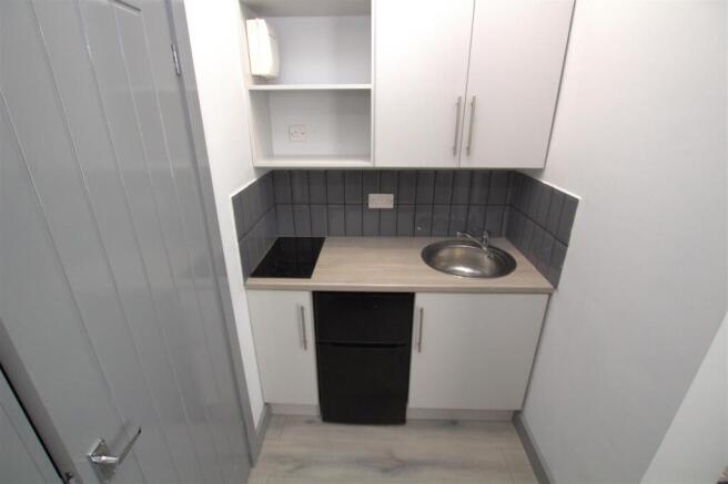 1 bed Apartment to rent Image 7
