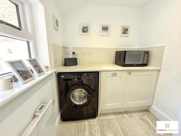 2 bed Terraced for sale Image 10