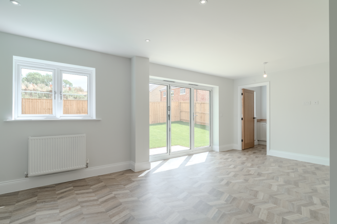 4 bed Detached for sale Image 4