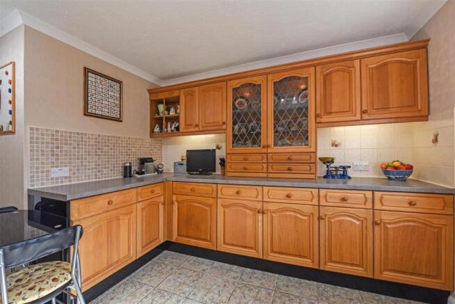 Kitchen 2