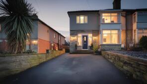 8, Clough Lane, Rastrick, Brighouse HD6 3QH