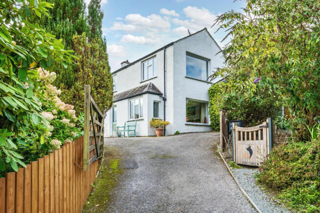 Driveway to Kirkl...