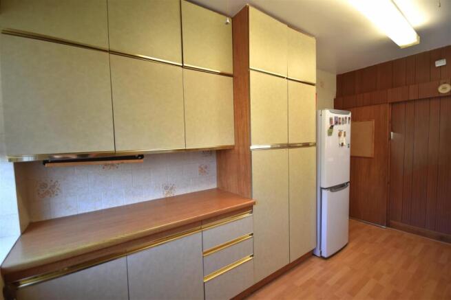 3 bed Semi-Detached for sale Image 7