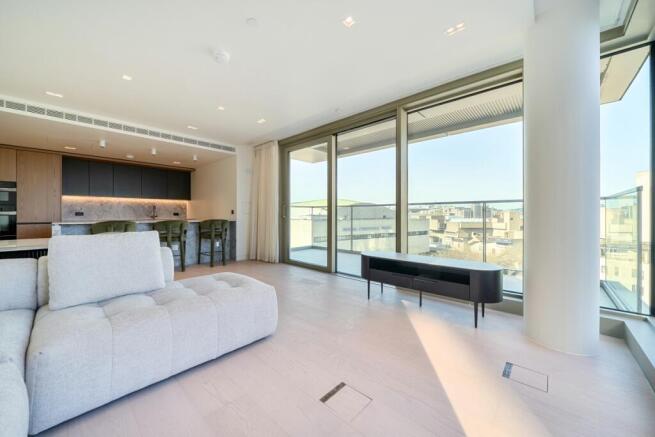 1438548-9-69d6909...