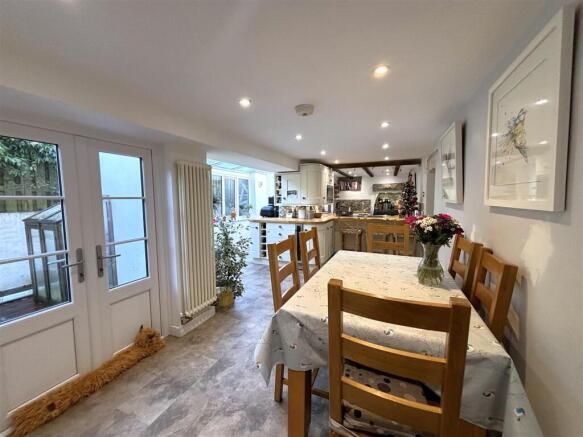 Kitchen full view.jpeg