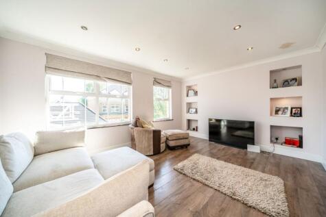 Draper Close, Isleworth