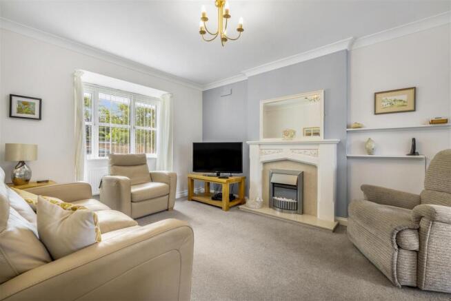 7 Manwaring Way (Swineshead)-11.jpg