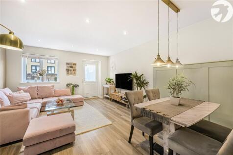 Whiting Avenue, Greenhithe, Kent, DA9