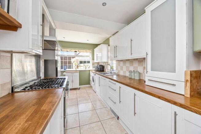 Maple Gardens 8 KITCHEN.jpeg