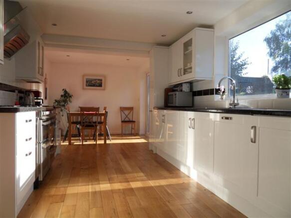 Kitchen/ Breakfast room