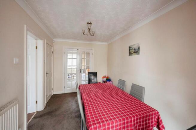 3 bed Detached for sale Image 9
