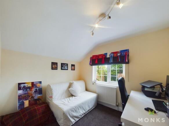 CAM01348G0-PR0399-STILL004.jpg