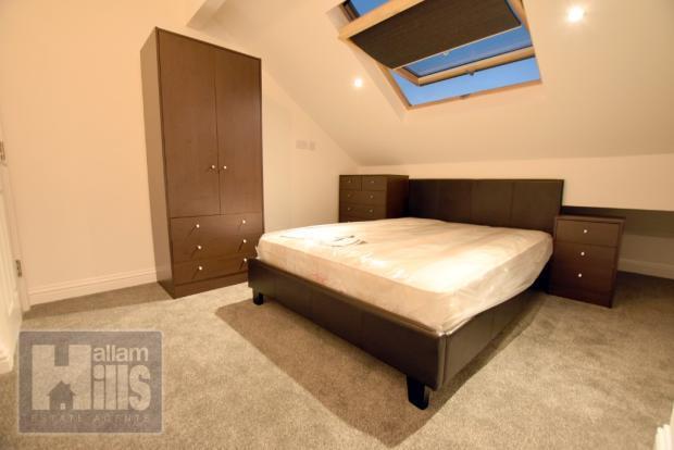 4 bed Terraced to rent Image 4