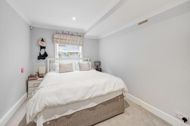 Flat 1 36 Alderne...