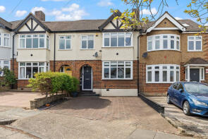 68, Elmstead Gardens, Worcester Park KT4 7BE