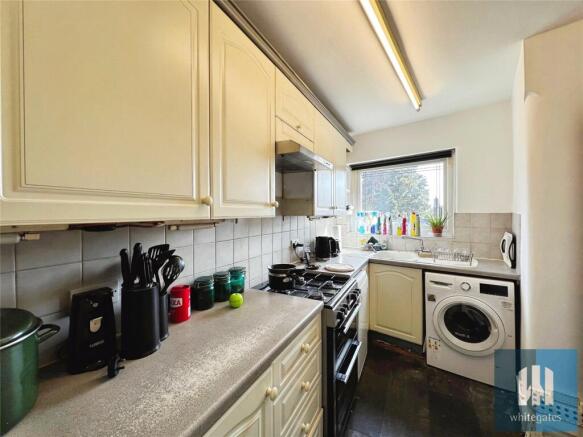 3 bed Semi-Detached for sale Image 9