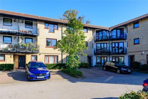 Shapland Way, Palmers Green, London, N13