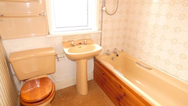 2 bed Town House for sale Image 12