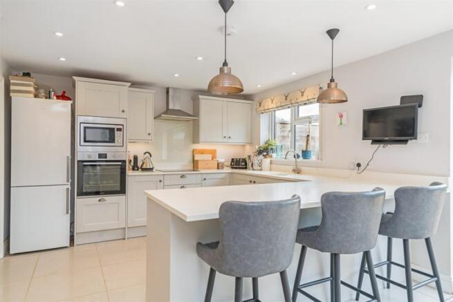 Kitchen Breakfast Area