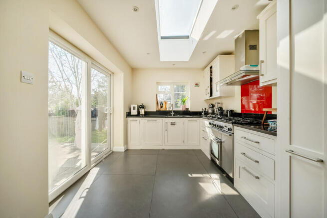 1431093-21-69bc2e...