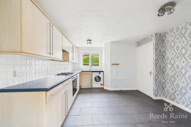 3 bed Semi-Detached for sale Image 5