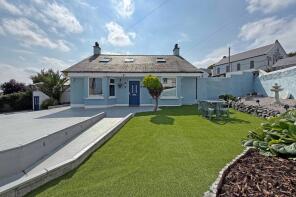 Cornerways, Mount Pleasant, Holyhead LL65 1SN