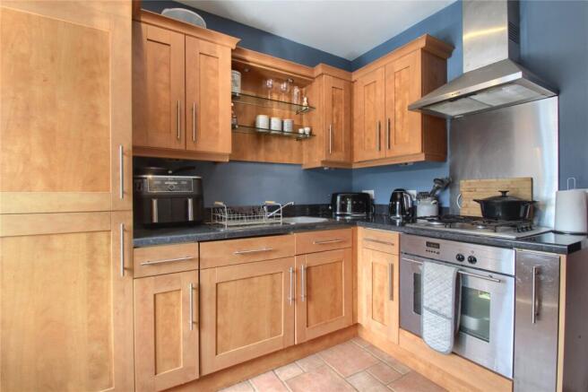 2 bed Flat for sale Image 7