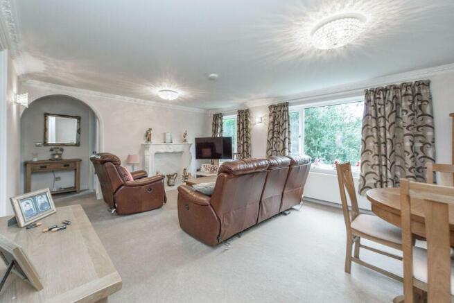 SITTING ROOM DINING ROOM AND KITCHEN