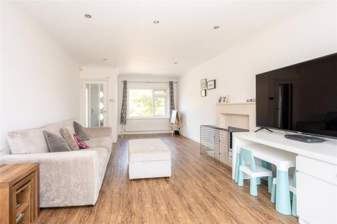 3 bed Detached for sale Image 4