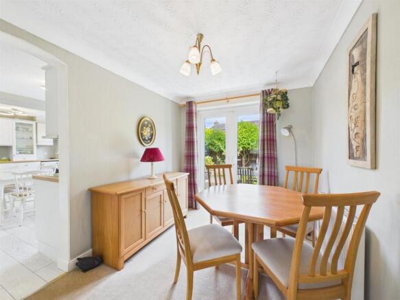3 bed Link Detached House for sale Image 5