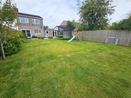 Courtlands Road, Tavistock