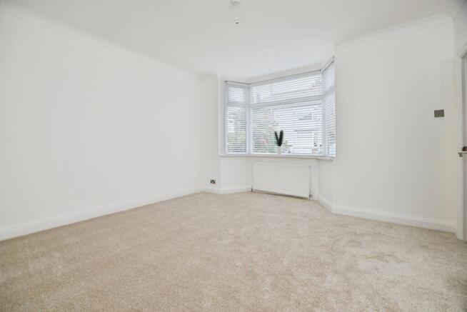 3 bed Terraced for sale Image 10