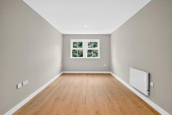 2 bed Apartment for sale Image 4