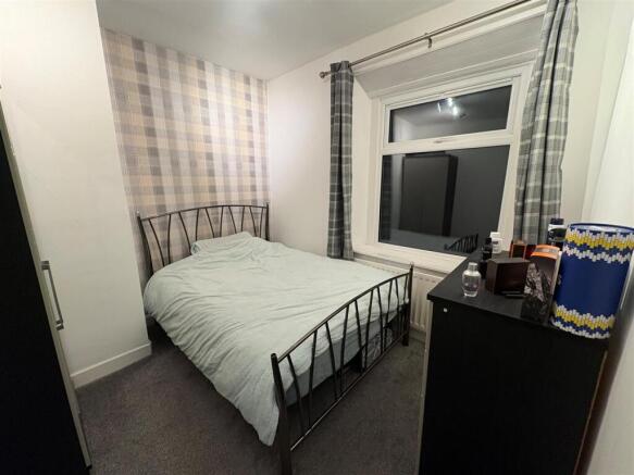 2 bed Terraced for sale Image 8