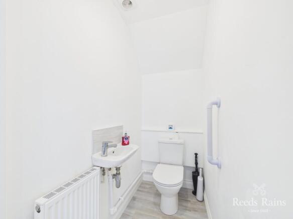 3 bed Semi-Detached for sale Image 12