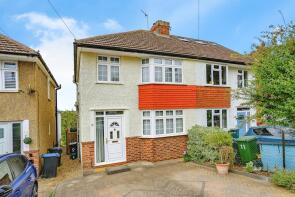 9, Hilmay Drive, Hemel Hempstead HP1 1TZ