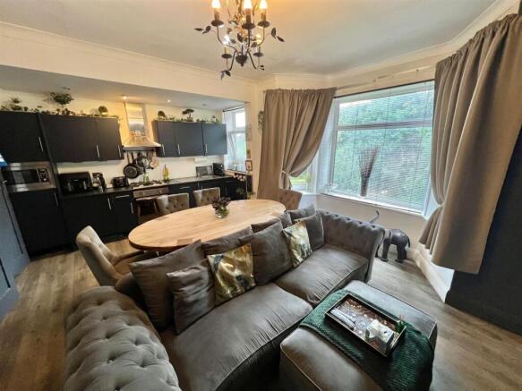 Bramleys Estate Agents - West Close - Fartown (5).