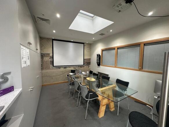22 Govan Rd - 005.jpg