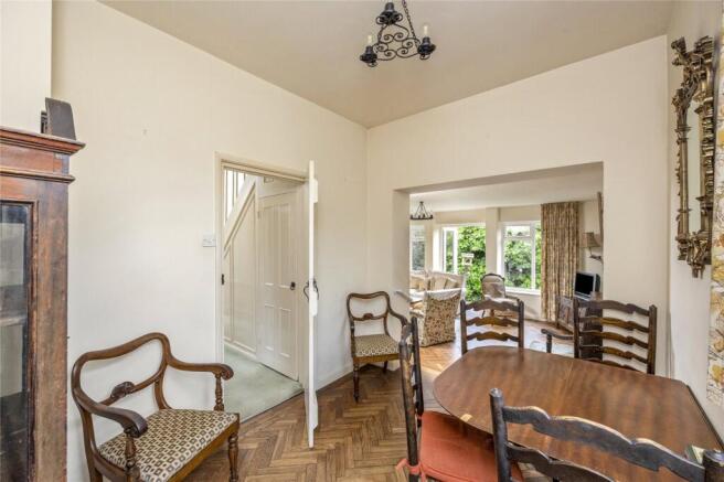 St. Georges Road, Weybridge, Surrey, KT13 photo 4