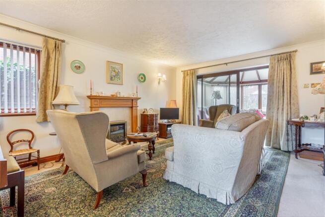 Living-Room-1.jpg