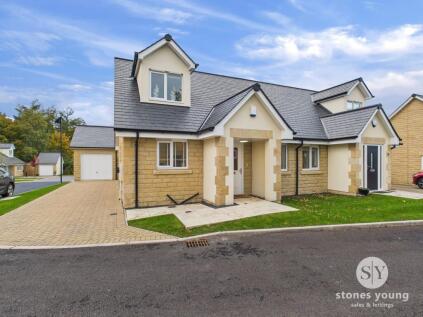 Oak Tree Drive, Crescent Gardens, BB7